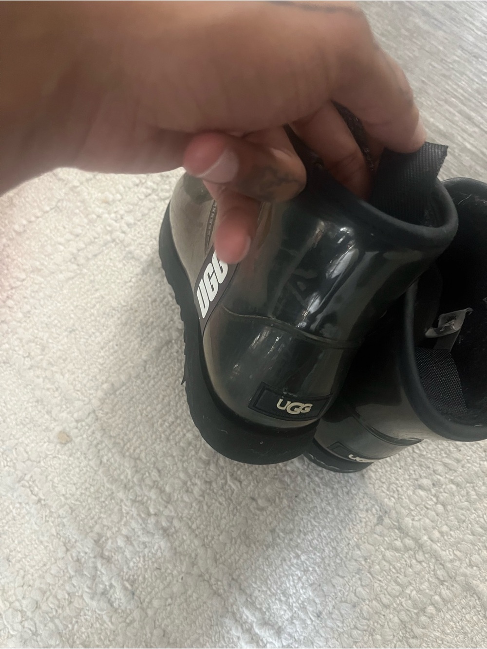 Black ugg winter boots View 4